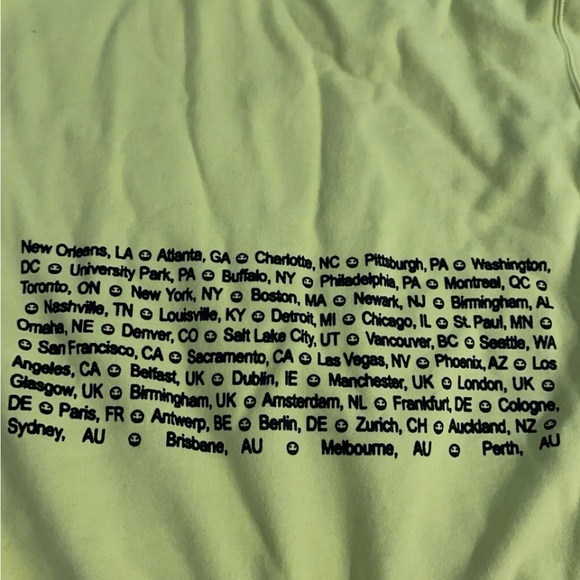 Billie Elish Happier Than Ever World Tour hoodie 2022 Lime Green size: Medium - Picture 4 of 4